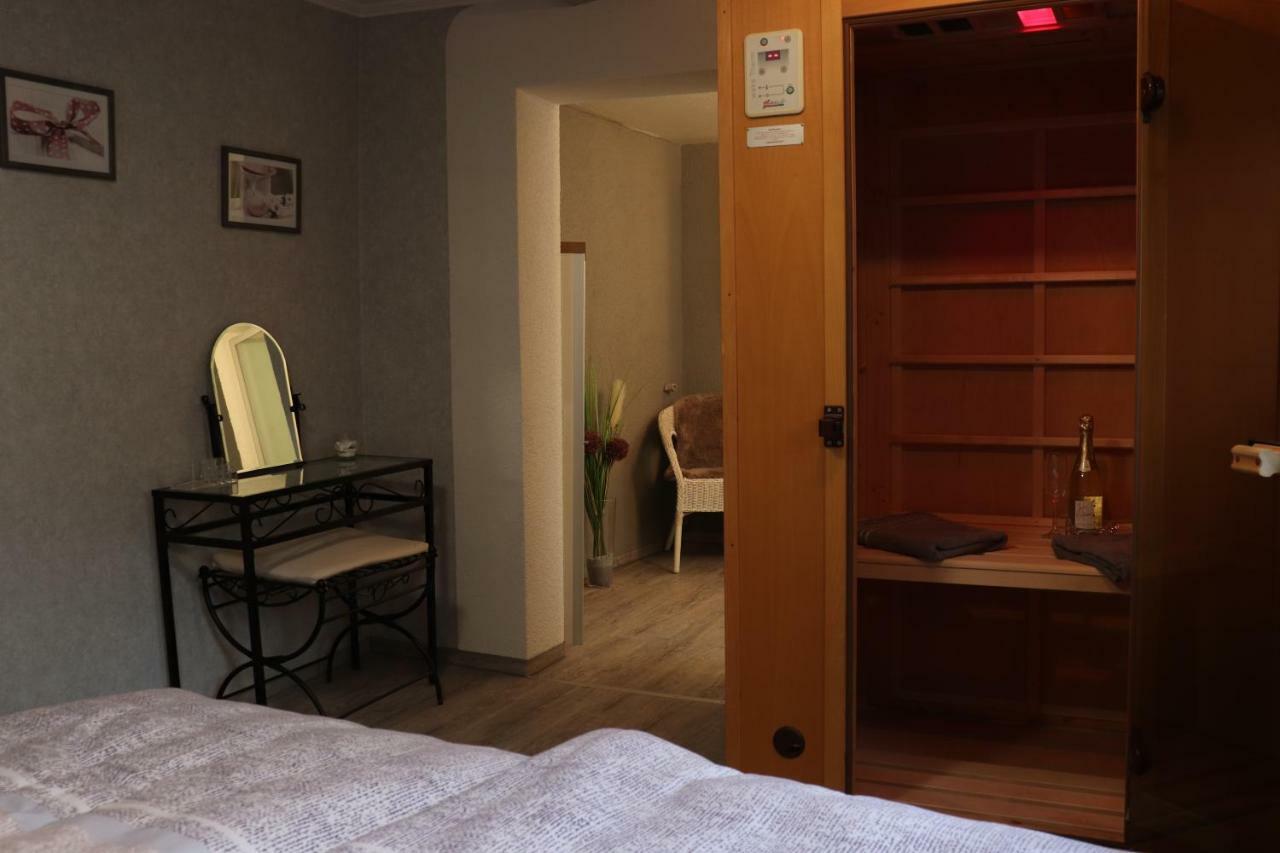 Historisch Uebernachten Brinkerplatz 3 Essen Eksteriør billede